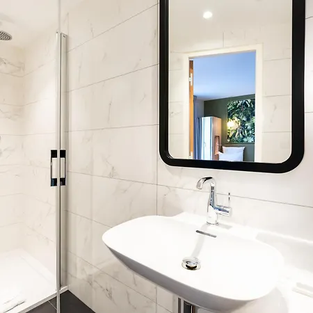 Edouard 6 By Malone 3* Paříž