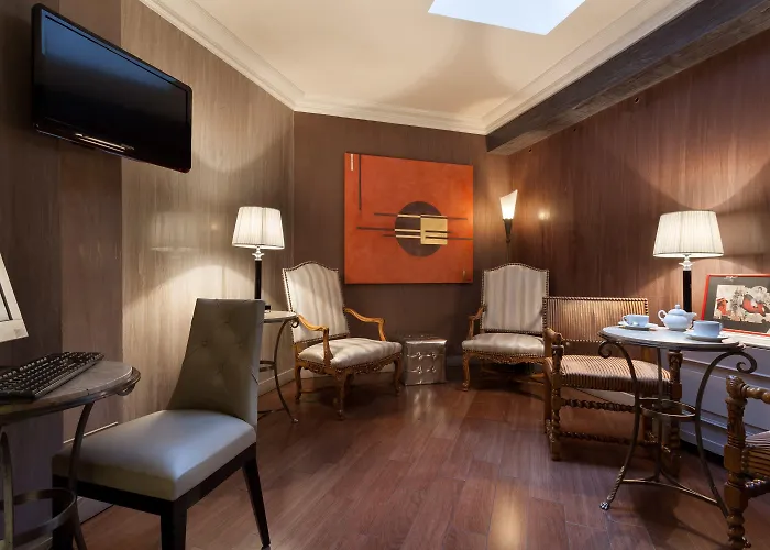 Edouard 6 By Malone Paříž