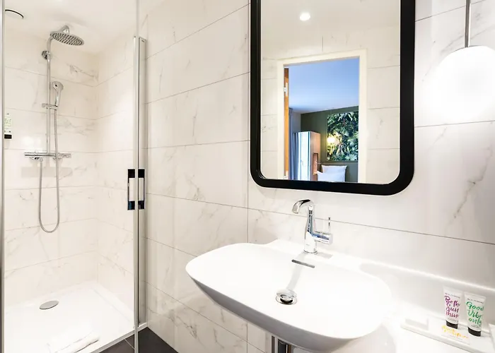 Edouard 6 By Malone 3* Paříž