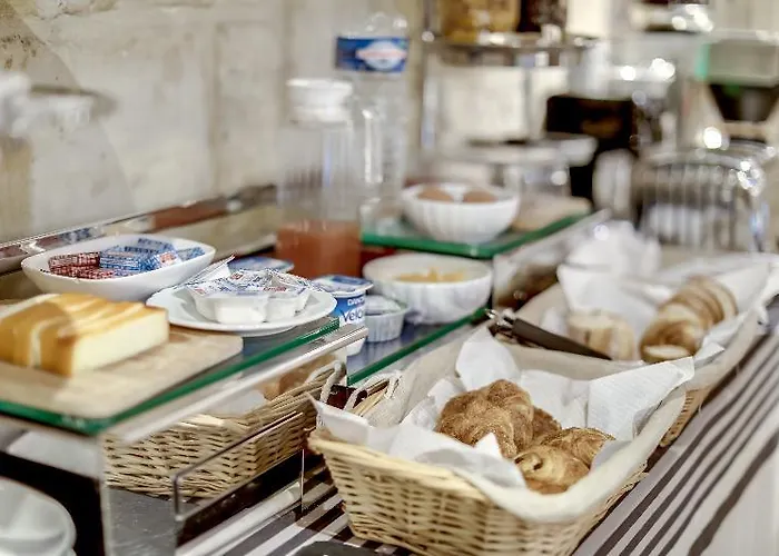 Hotel Edouard 6 By Malone