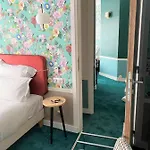 Edouard 6 By Malone Hotel