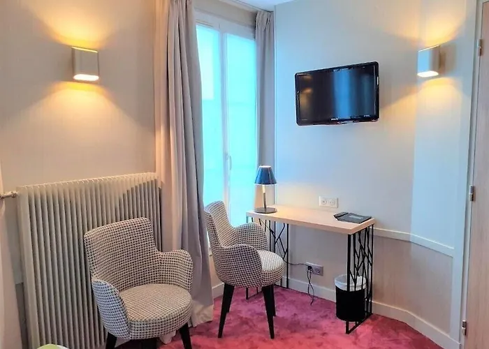 Edouard 6 By Malone Paryż