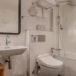 Hotel Edouard 6 By Malone 3*