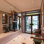 Hotel Edouard 6 By Malone 3*