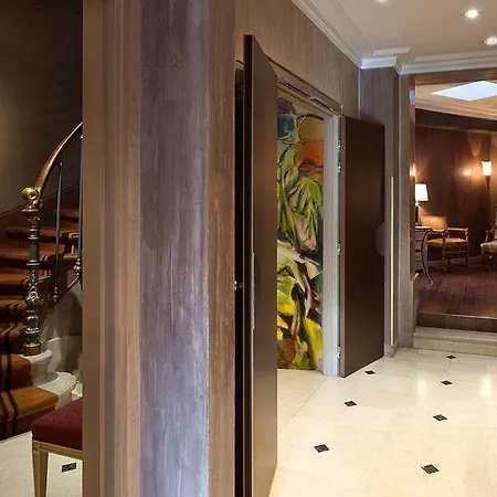 Edouard 6 By Malone Paris