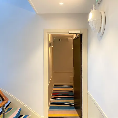 Edouard 6 By Malone 3*